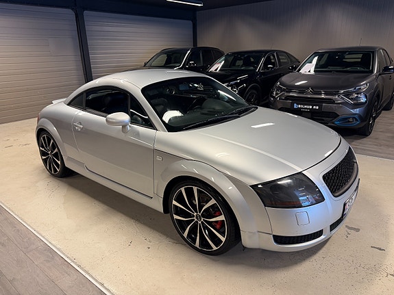 Audi TT 3 of 30