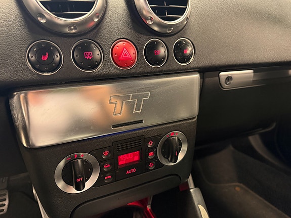 Audi TT 22 of 30