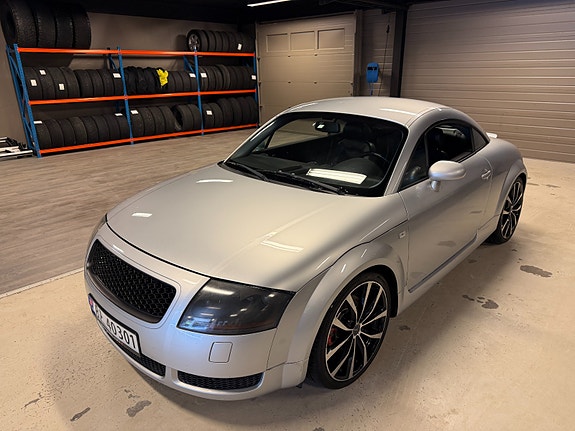 Audi TT 4 of 30