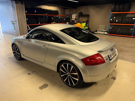Audi TT 11 of 30