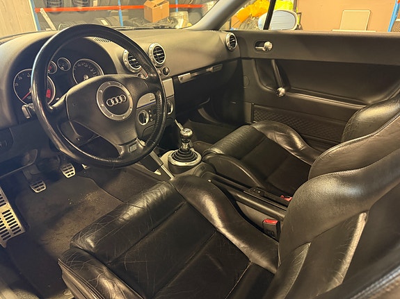 Audi TT 16 of 30