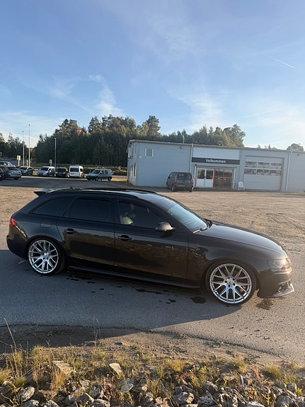 Audi A4 4 of 11