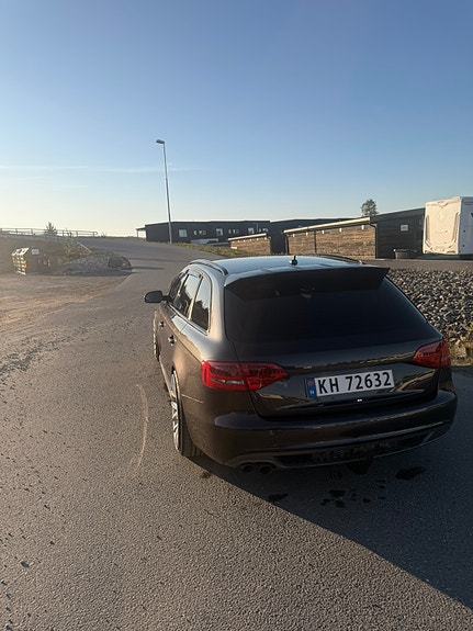Audi A4 5 of 11