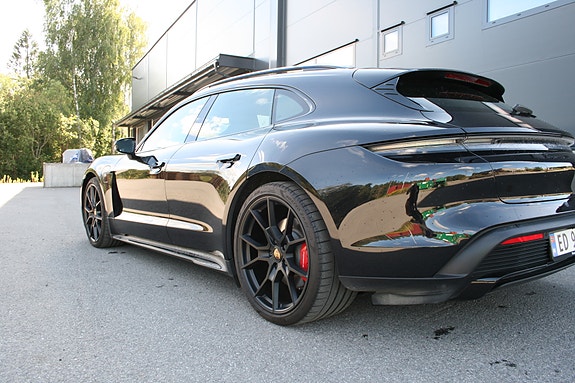 Porsche Taycan GTS 5 of 30