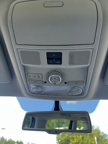Volkswagen Sharan 23 of 30