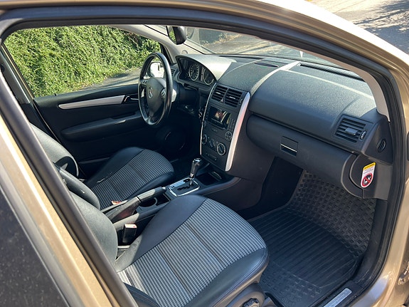 Mercedes-Benz A160 d 8 of 17