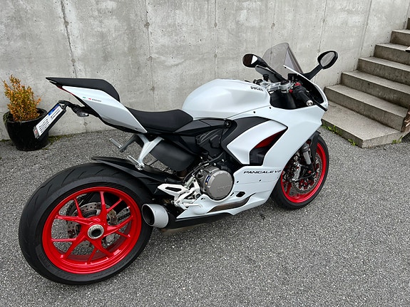 Ducati Panigale V2 10 of 18