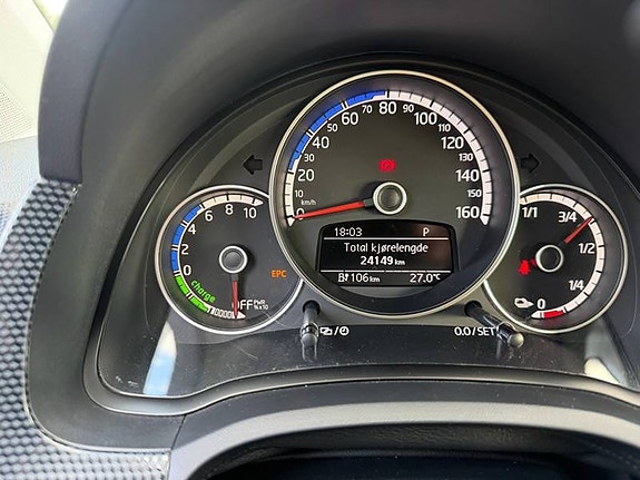 Volkswagen UP! 10 of 11