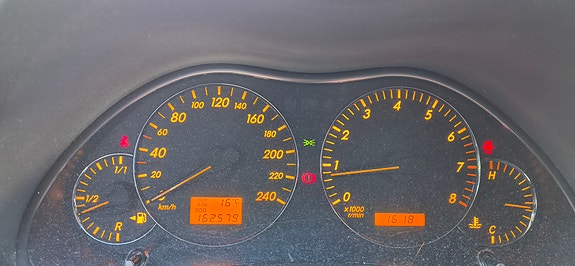 Toyota Avensis 9 of 20
