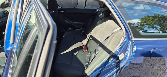 Toyota Avensis 10 of 20