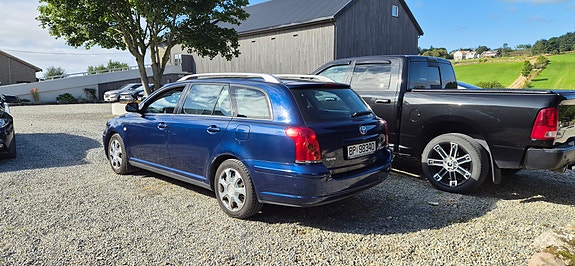 Toyota Avensis 3 of 20