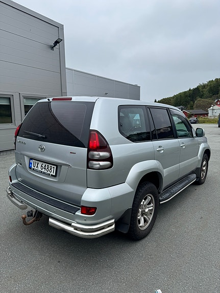 Toyota Land Cruiser 4 of 20