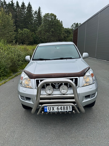 Toyota Land Cruiser 2 of 20