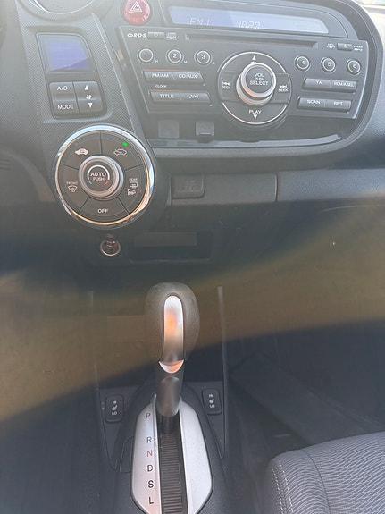 Honda Insight 12 of 24