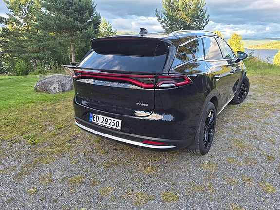 BYD Tang 8 of 13