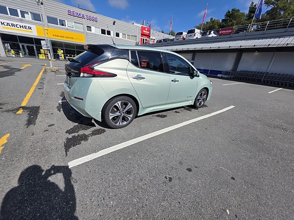 Nissan Leaf 16 of 30