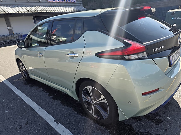 Nissan Leaf 13 of 30