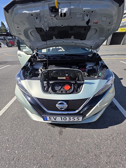 Nissan Leaf 6 of 30