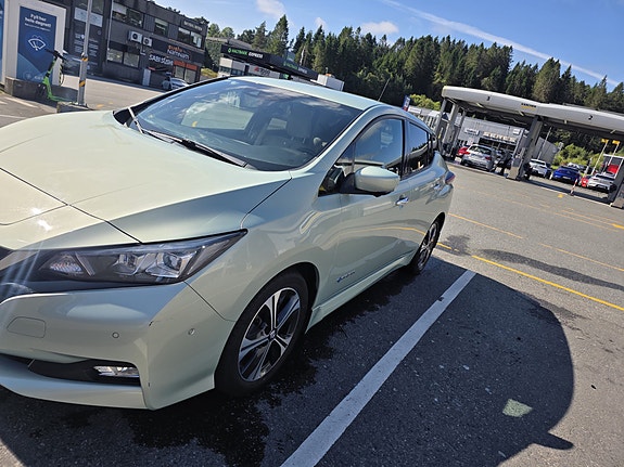 Nissan Leaf 14 of 30
