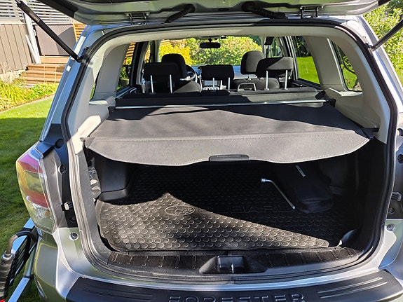 Subaru Forester 3 of 14