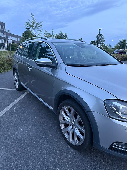 Volkswagen Passat 11 of 17