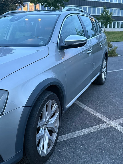 Volkswagen Passat 5 of 17