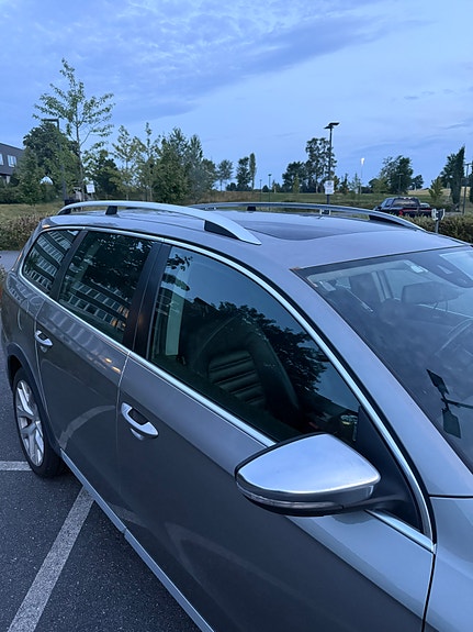 Volkswagen Passat 12 of 17