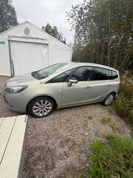 Opel Zafira Tourer 6 of 8