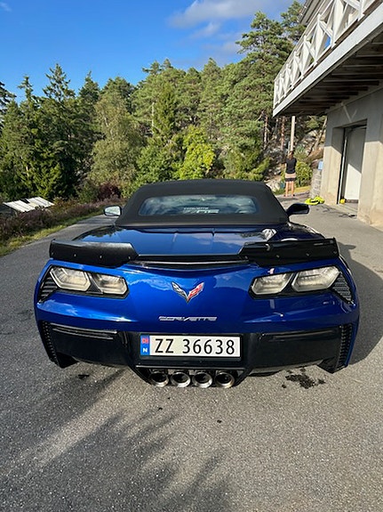 Chevrolet Corvette 14 of 26