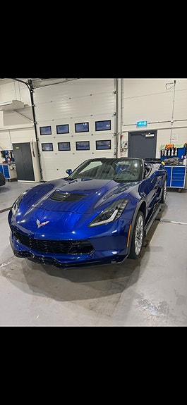 Chevrolet Corvette 2 of 26