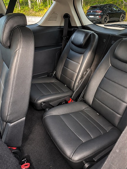 Ford S-MAX 6 of 7