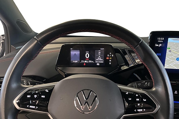 Volkswagen ID.5 GTX 8 of 13