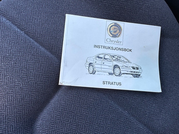 Chrysler Stratus 22 of 23