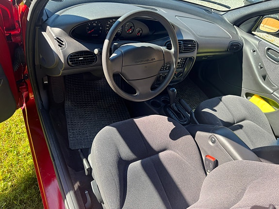 Chrysler Stratus 10 of 23