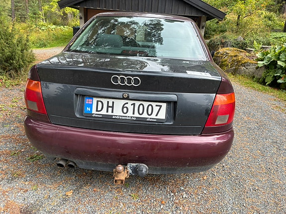 Audi A4 5 of 16