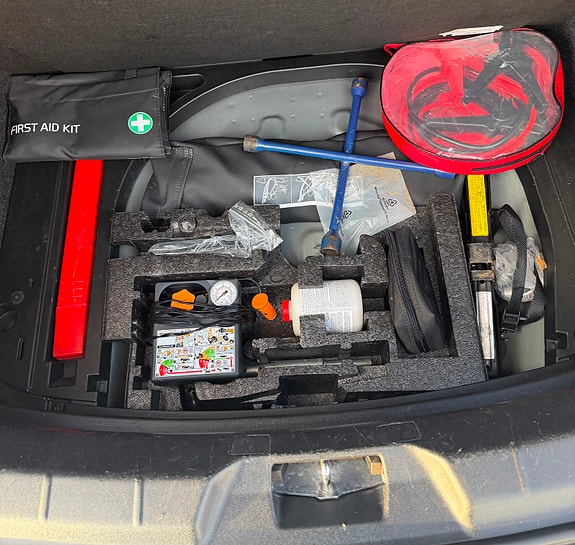 Volvo V40 22 of 25
