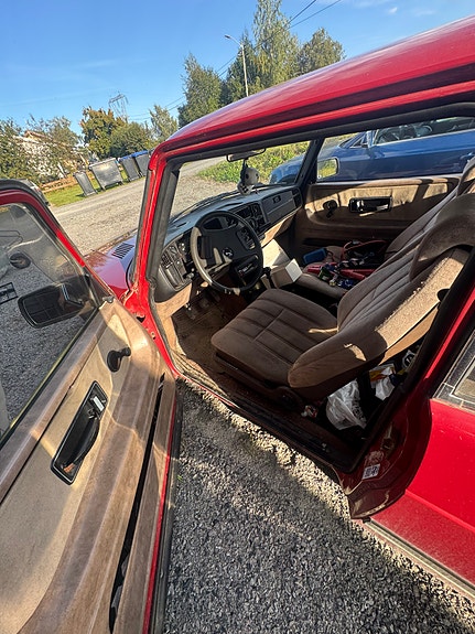 Saab 900 6 of 13