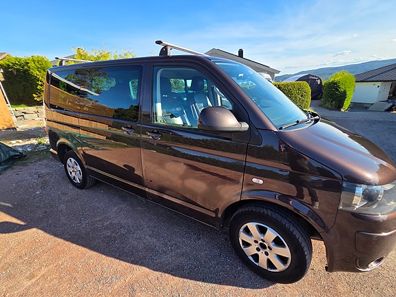 Volkswagen Multivan 3 of 12