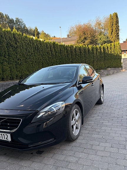 Volvo V40 15 of 21