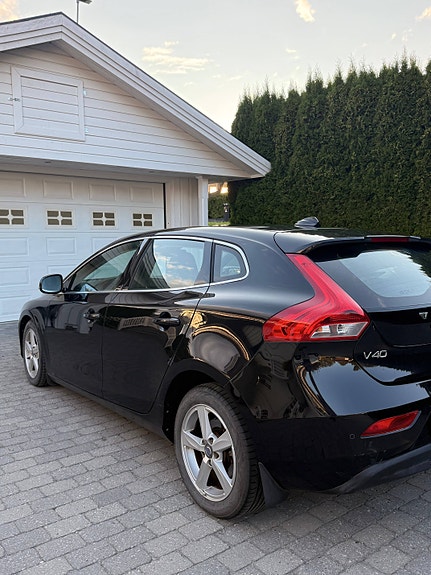 Volvo V40 10 of 21