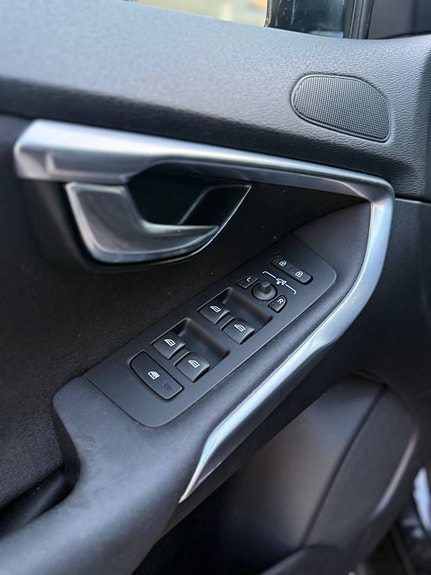 Volvo V40 5 of 21