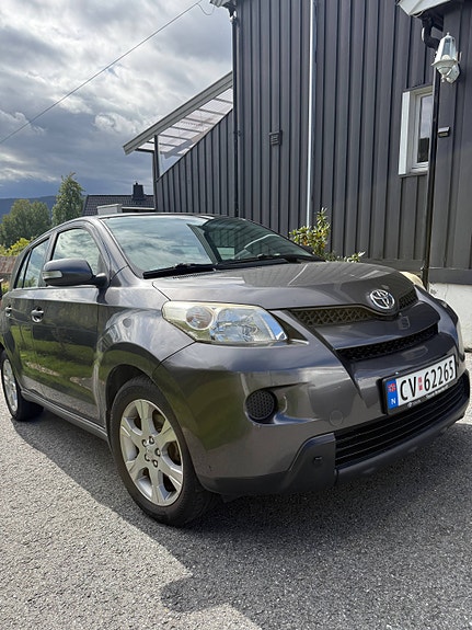 Toyota Urban Cruiser 12 of 22