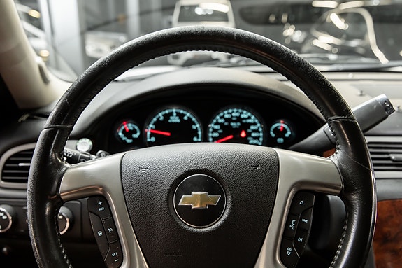 Chevrolet Tahoe 10 of 23