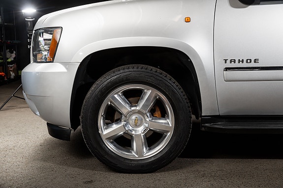 Chevrolet Tahoe 7 of 23