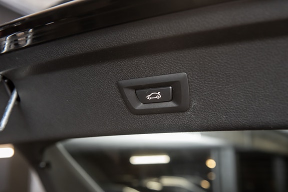 BMW 320d 20 of 22