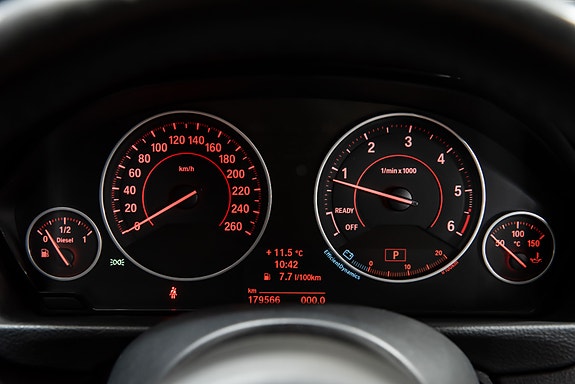 BMW 320d 12 of 22
