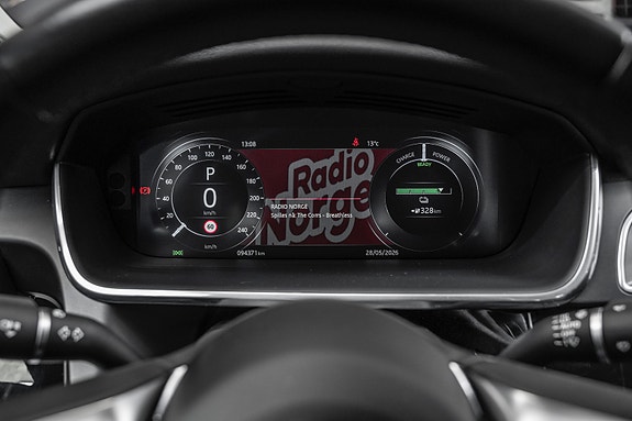 Jaguar I-PACE 19 of 30