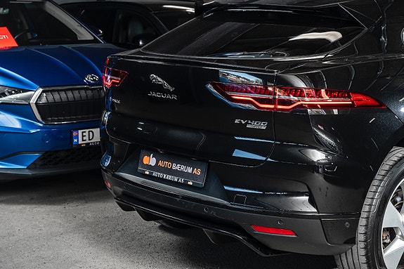 Jaguar I-PACE 6 of 30