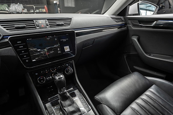 Skoda Superb 16 of 26