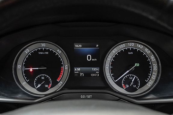 Skoda Superb 15 of 26